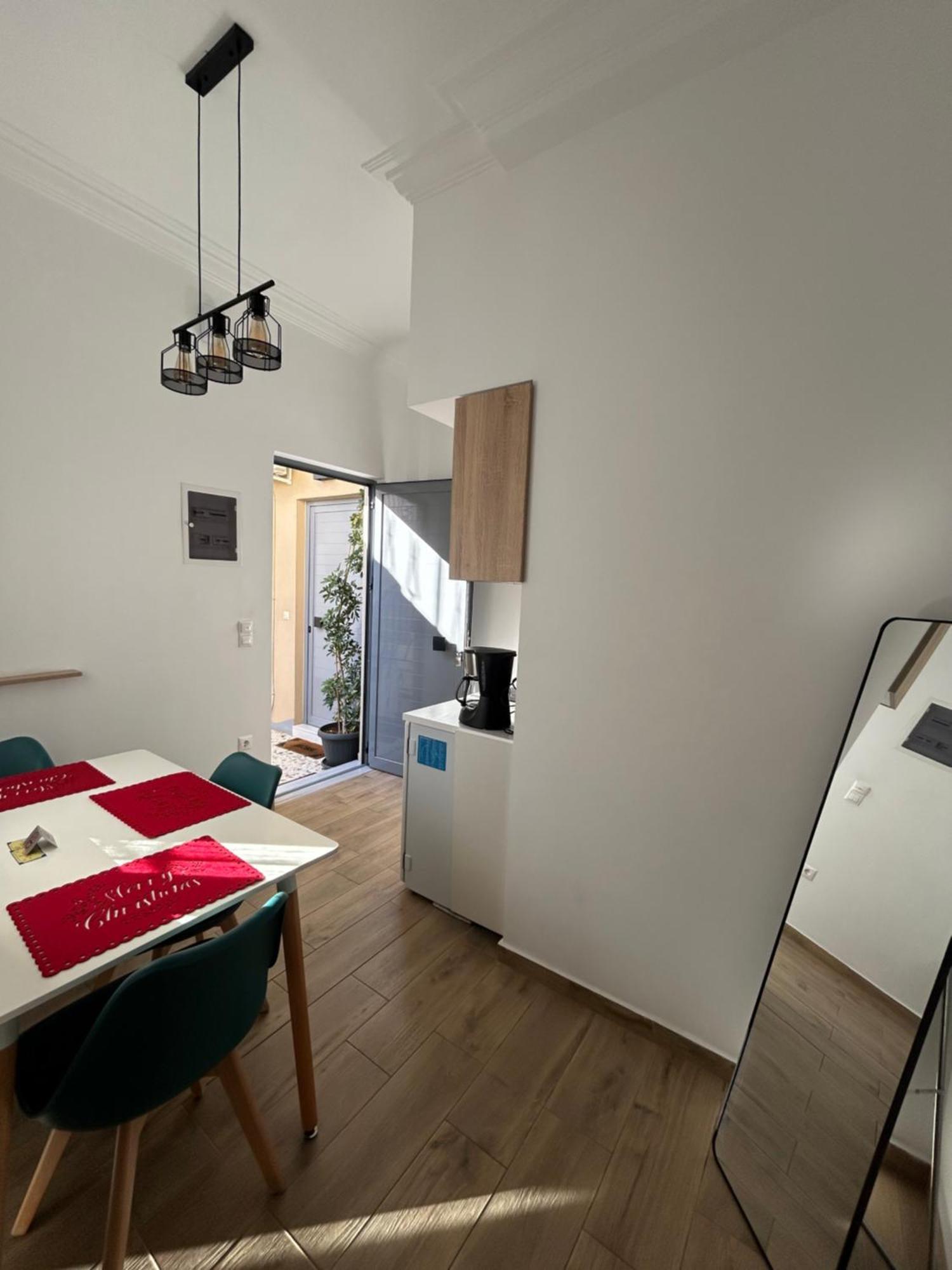 Technopolis Luxury *